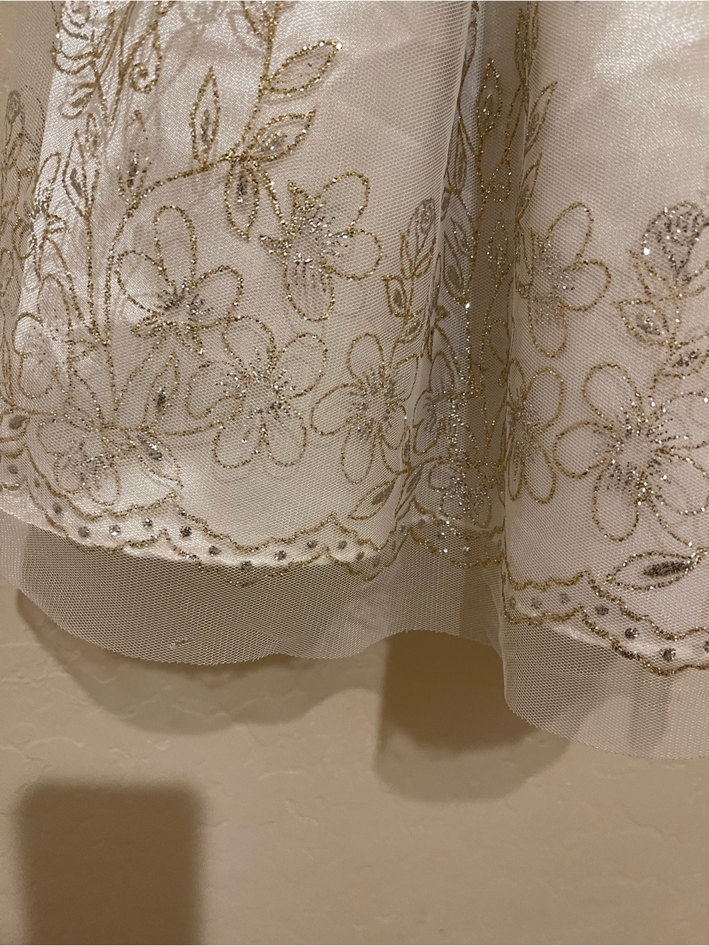 Jona Michelle Black Velvet and Cream Gold-Embroidered Party Dress - Picture 5 of 13
